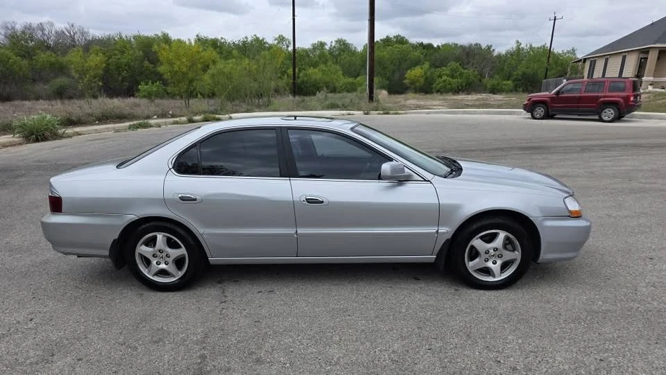 2003 Acura TL 2nd Gen - Image 5 of 12