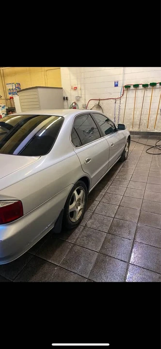 2003 Acura TL 2nd Gen - Image 6 of 9