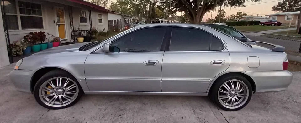 2003 Acura TL 2nd Gen - Image 2 of 11