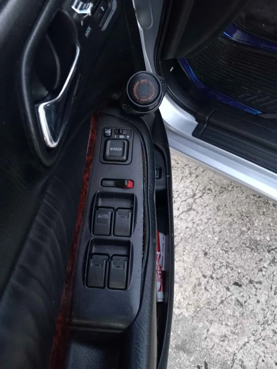 2003 Acura TL 2nd Gen - Image 6 of 11