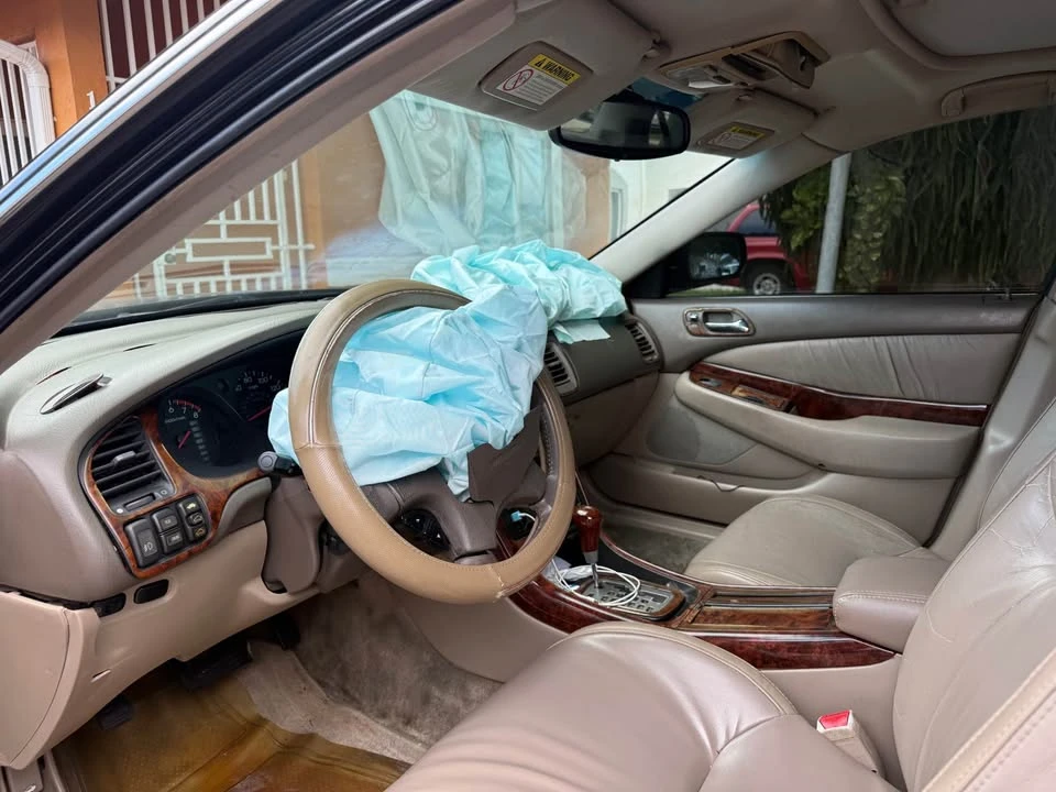 2003 Acura TL 2nd Gen - Image 6 of 7