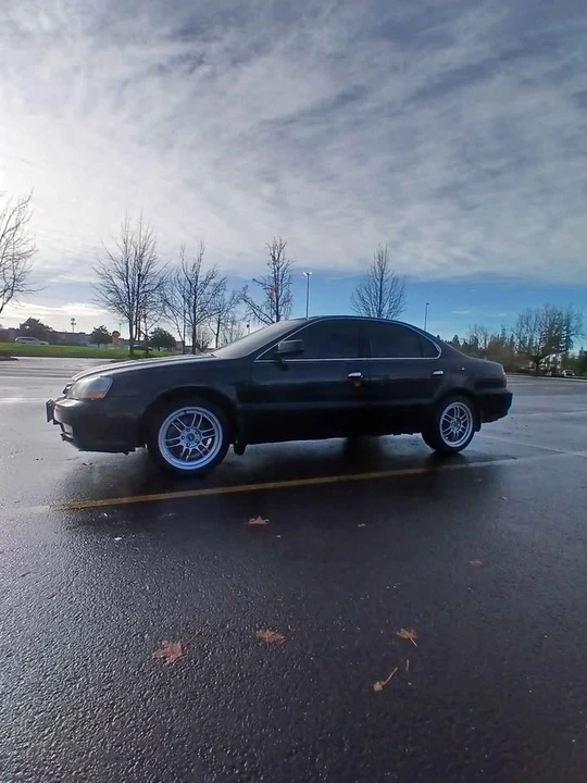 2003 Acura TL 2nd Gen - Image 2 of 9