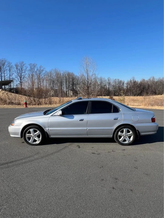2003 Acura TL 2nd Gen - Image 2 of 10