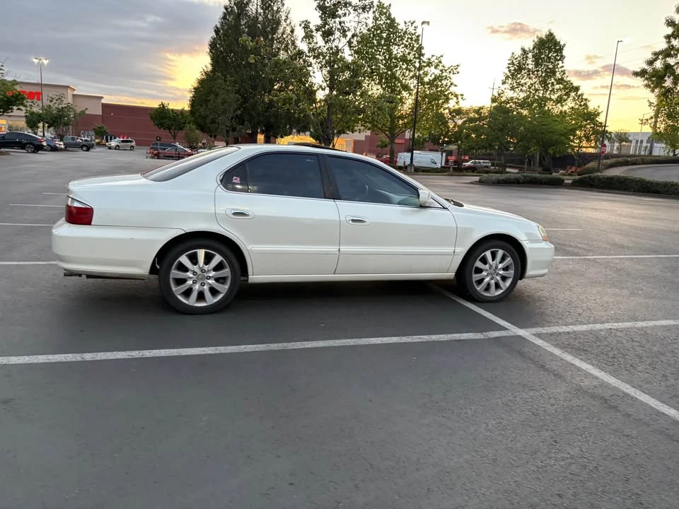 2003 Acura TL 2nd Gen - Image 4 of 8