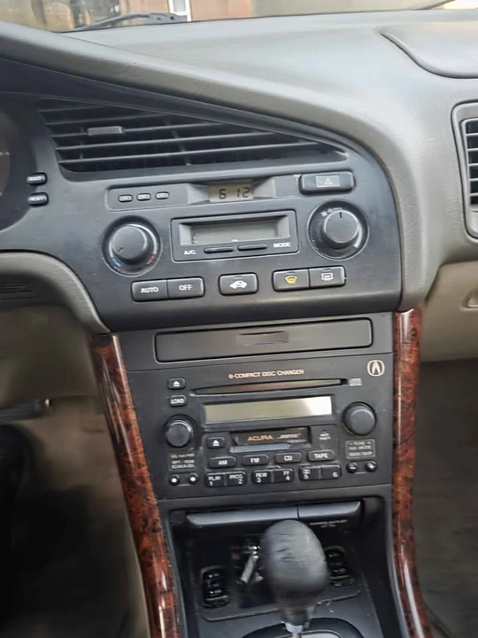2003 Acura TL 2nd Gen - Image 8 of 10