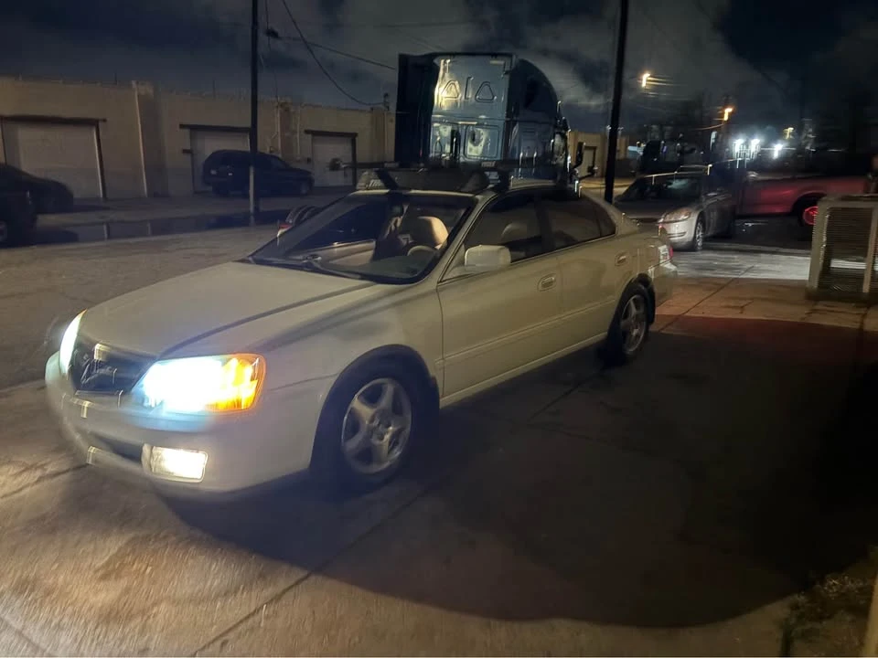 2003 Acura TL 2nd Gen - Image 2 of 4