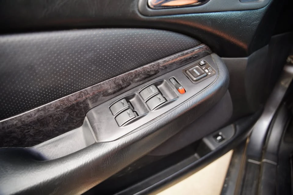 2003 Acura TL 2nd Gen - Image 15 of 19