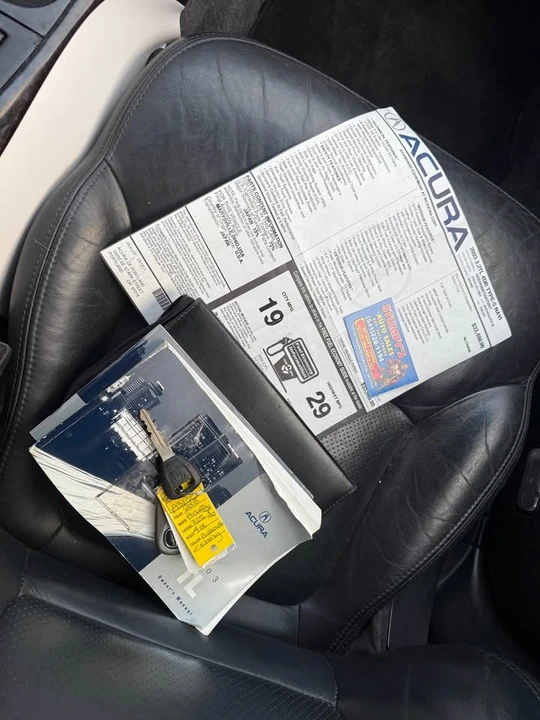 2003 Acura TL 2nd Gen - Image 12 of 17