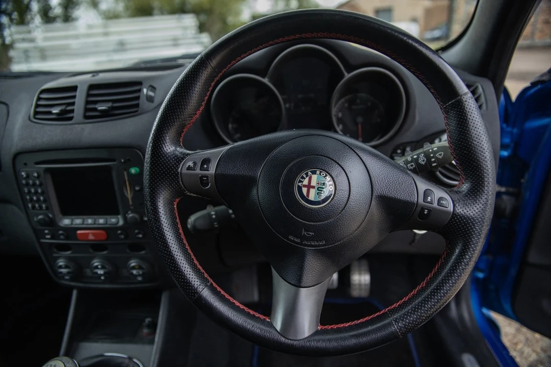 2003 Alfa Romeo 147 GTA - Image 16 of 30