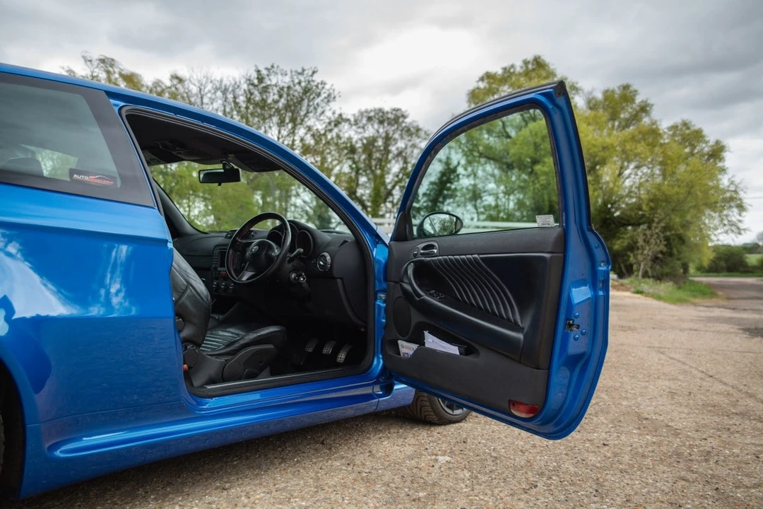 2003 Alfa Romeo 147 GTA - Image 2 of 30