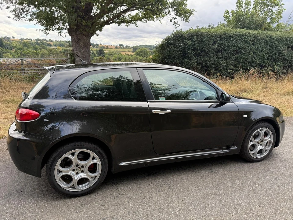 2003 Alfa Romeo 147 GTA - Image 14 of 30