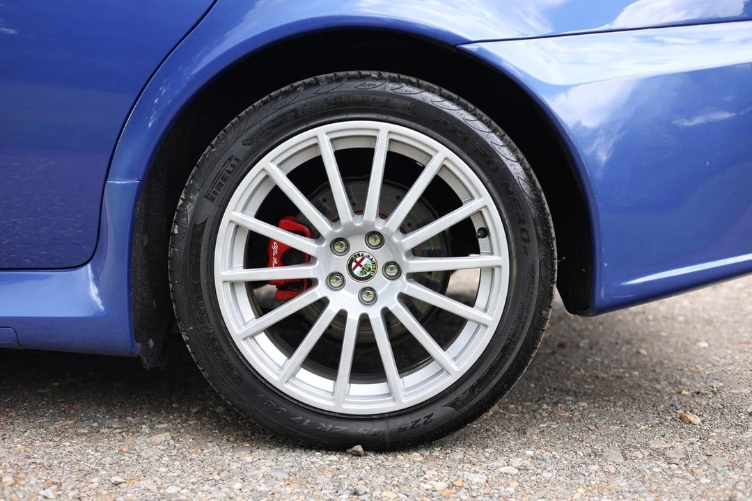 2003 Alfa Romeo 156 GTA - Image 24 of 30