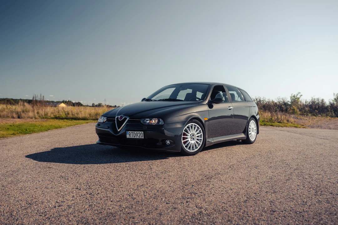 2003 Alfa Romeo 156 GTA - Image 3 of 31