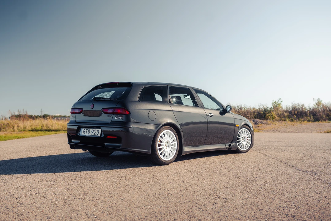 2003 Alfa Romeo 156 GTA - Image 7 of 31