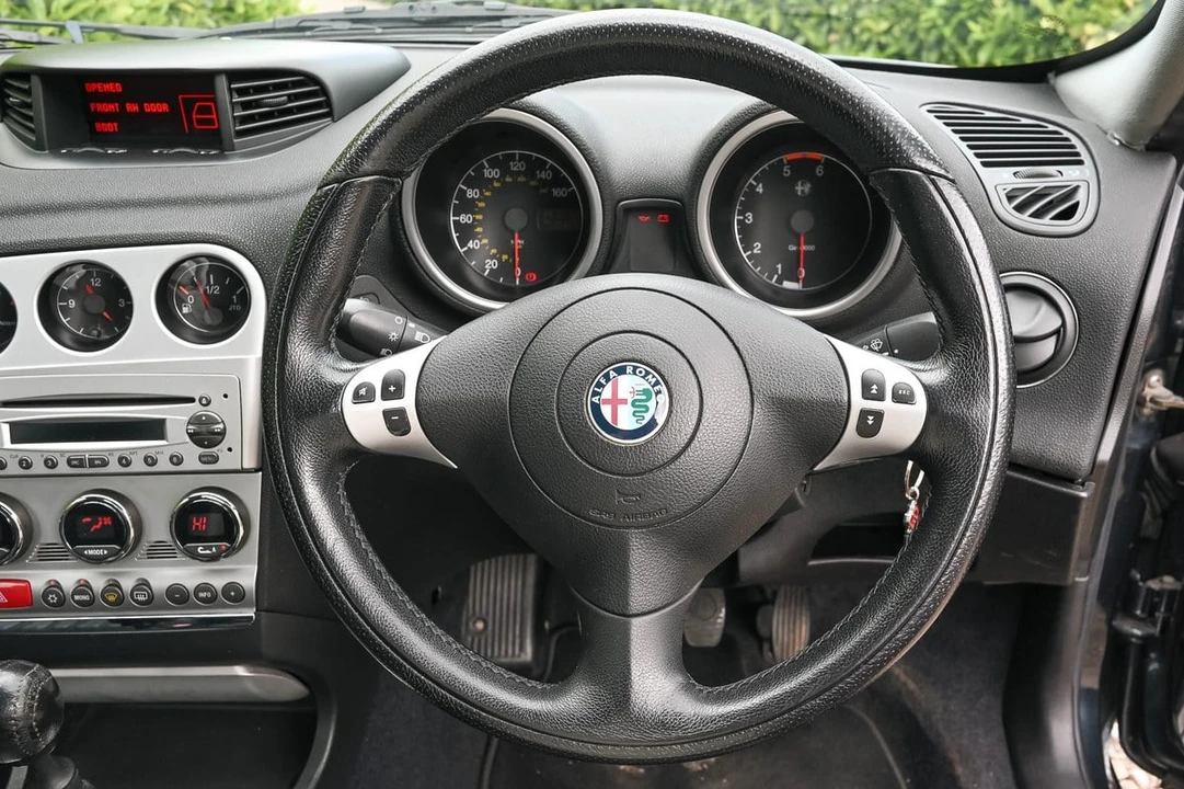 2003 Alfa Romeo 156 - Image 16 of 31