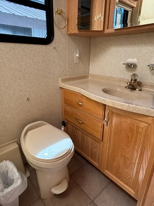 2003 Alfa Leisure RVs - Image 16 of 20