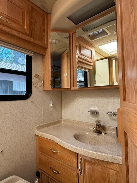 2003 Alfa Leisure RVs - Image 15 of 20