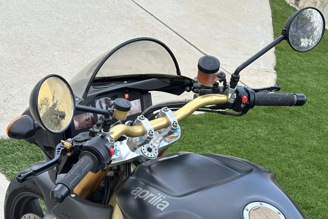 2003 Aprilia - Image 4 of 7