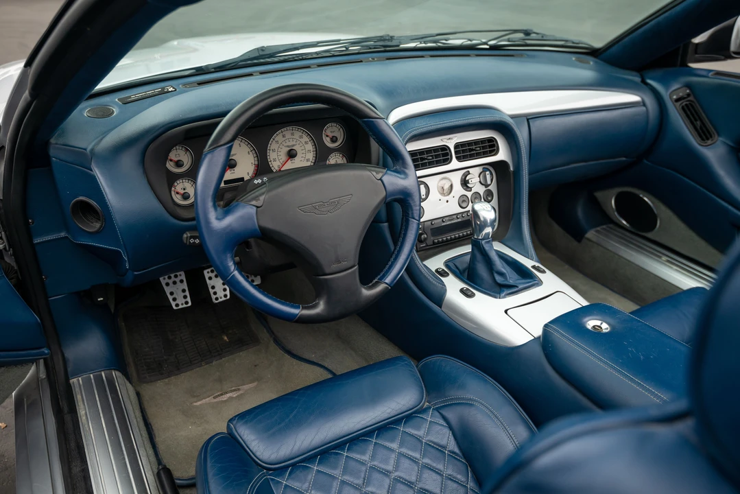 2003 Aston Martin Vanquish 1st Gen - Image 24 of 31