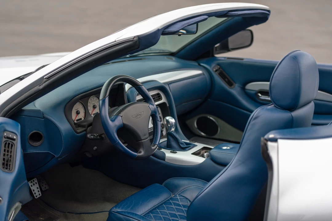 2003 Aston Martin Vanquish 1st Gen - Image 17 of 31
