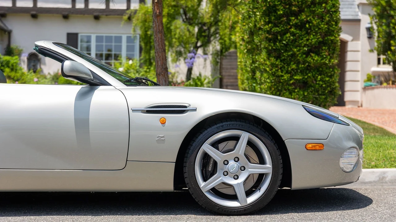 2003 Aston Martin DB AR1 - Image 21 of 31