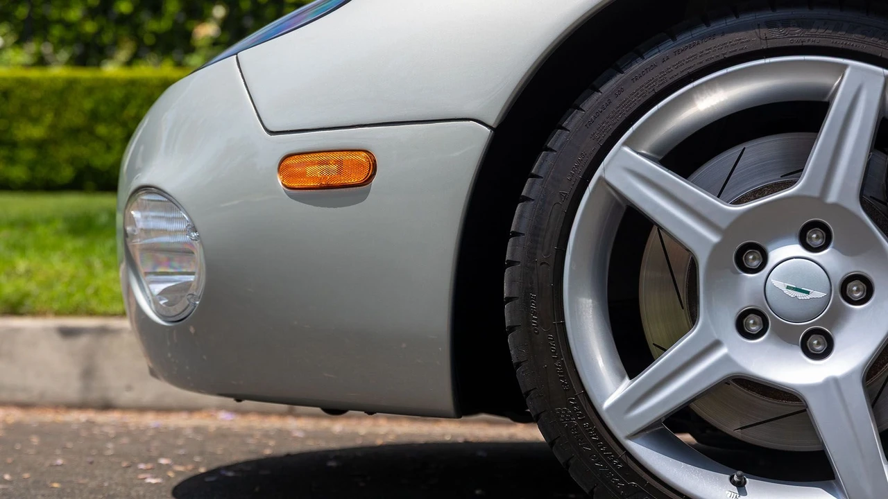 2003 Aston Martin DB AR1 - Image 22 of 31