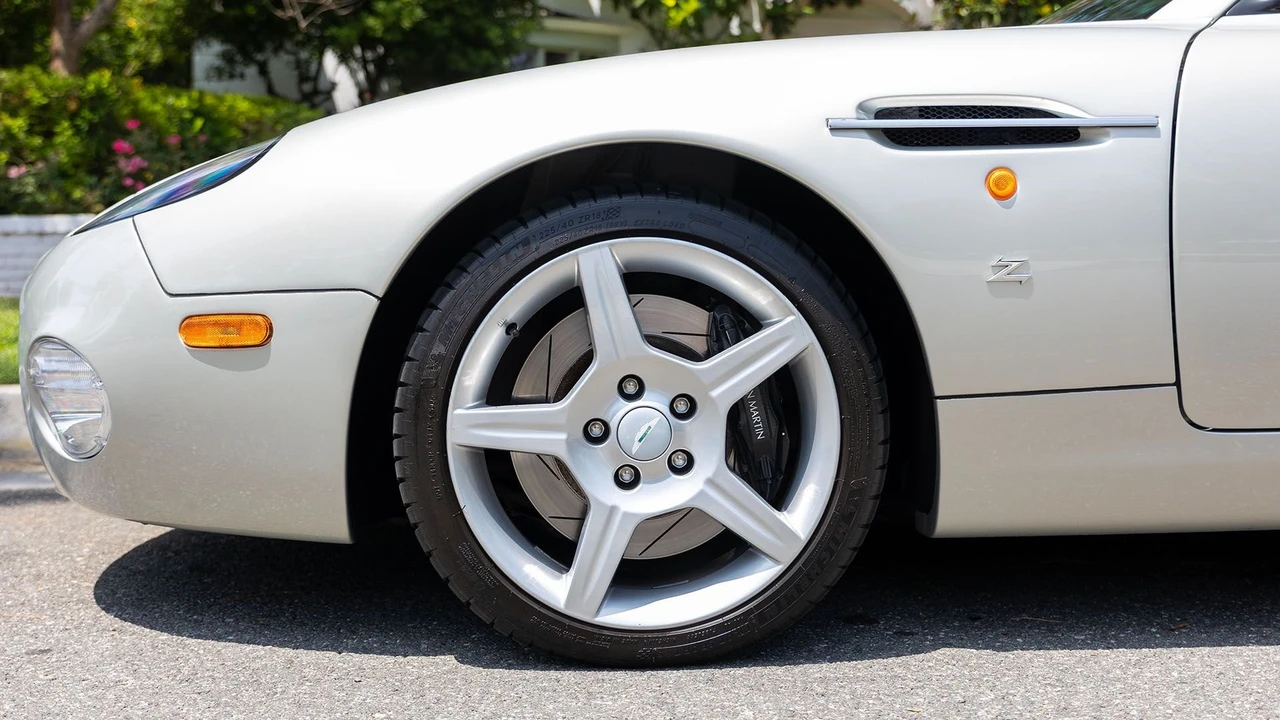 2003 Aston Martin DB AR1 - Image 24 of 31