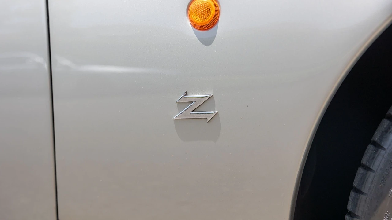 2003 Aston Martin DB AR1 - Image 16 of 31