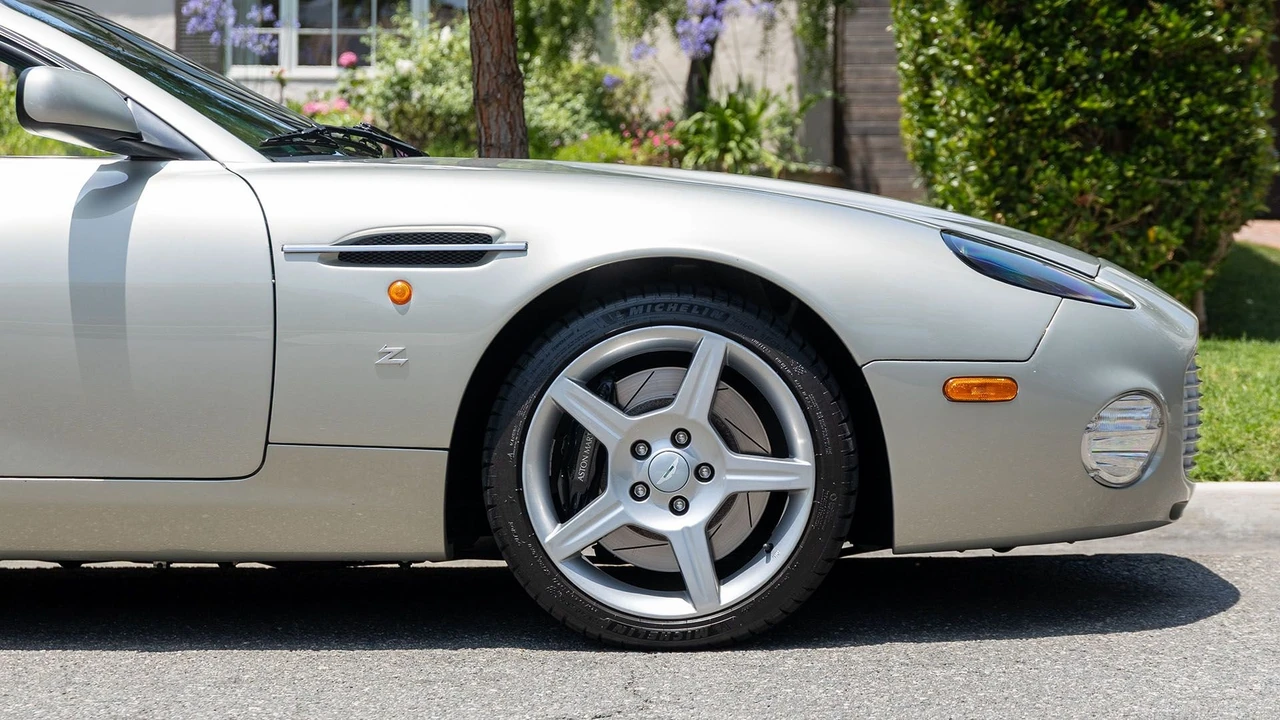 2003 Aston Martin DB AR1 - Image 19 of 31