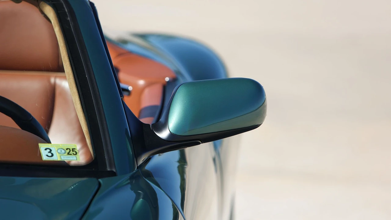 2003 Aston Martin DB AR1 - Image 27 of 31