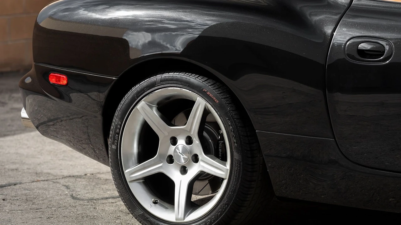 2003 Aston Martin DB AR1 - Image 27 of 31