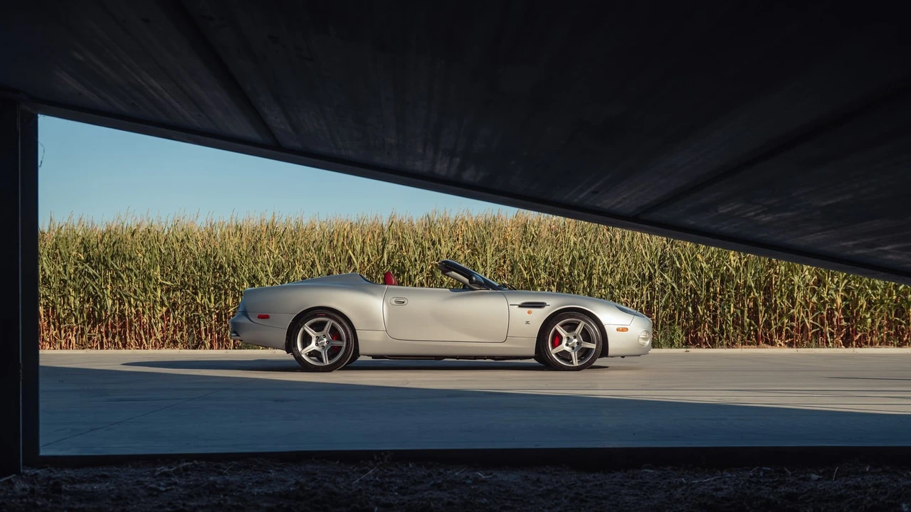 2003 Aston Martin DB AR1 - Image 27 of 31