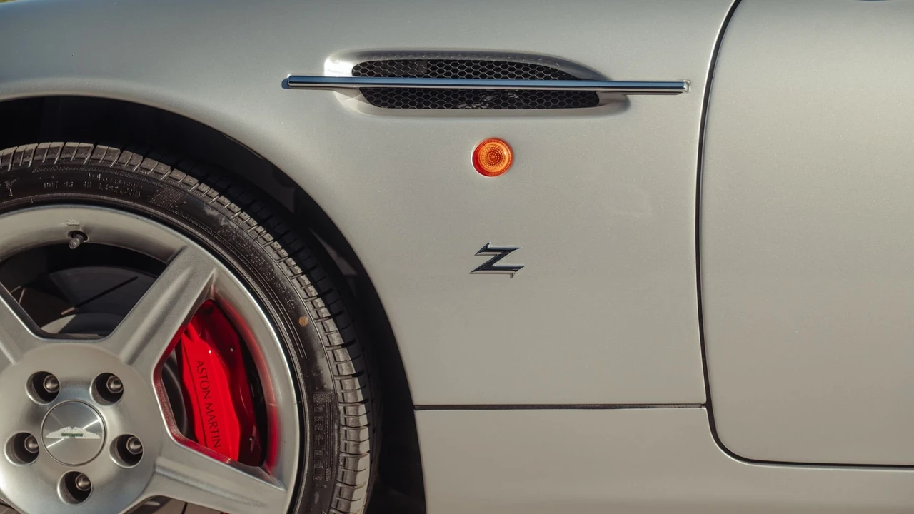2003 Aston Martin DB AR1 - Image 29 of 31