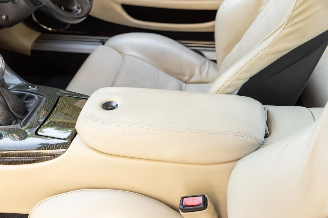 2003 Aston Martin DB7 GT & GTA - Image 24 of 30