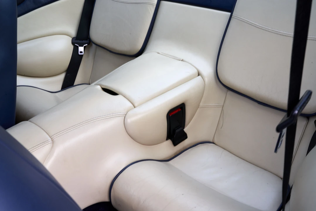 2003 Aston Martin DB7 Vantage - Image 9 of 10