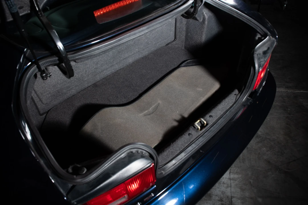 2003 Aston Martin DB7 Vantage - Image 19 of 31