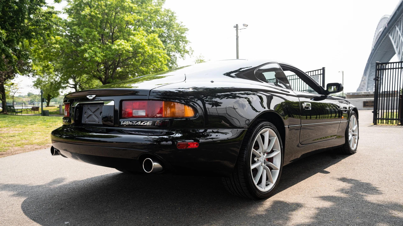 2003 Aston Martin DB7 Vantage - Image 11 of 31