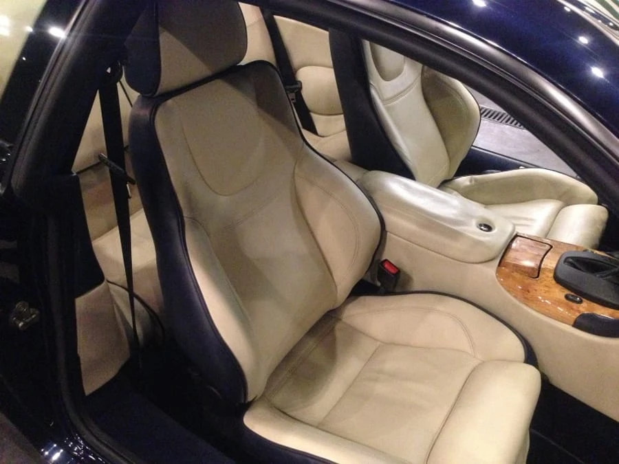 2003 Aston Martin DB7 Vantage - Image 4 of 8