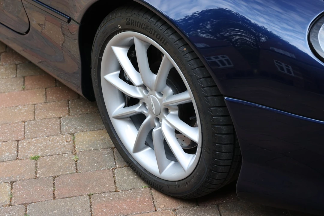 2003 Aston Martin DB7 Vantage - Image 10 of 30