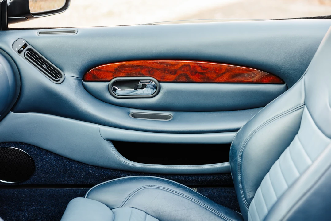2003 Aston Martin - Image 29 of 31