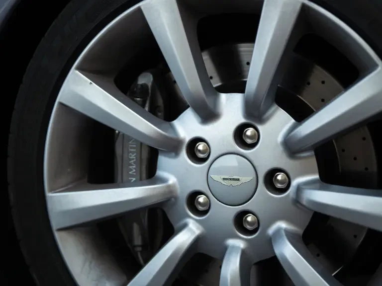 2003 Aston Martin DB7 Vantage - Image 12 of 24