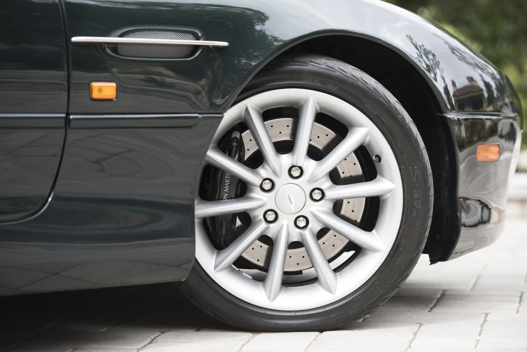 2003 Aston Martin DB7 Vantage - Image 13 of 31