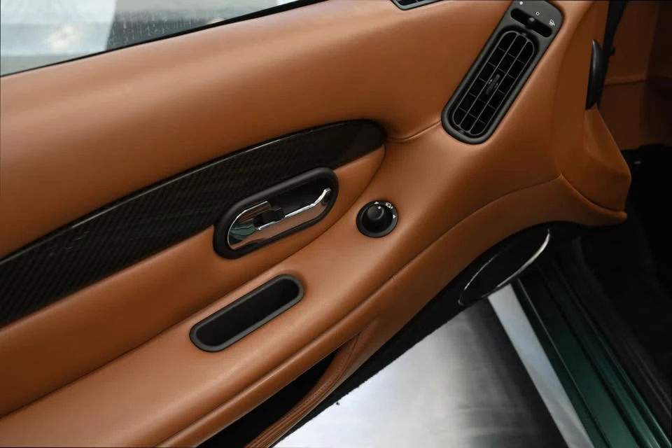 2003 Aston Martin DB7 Vantage - Image 17 of 19