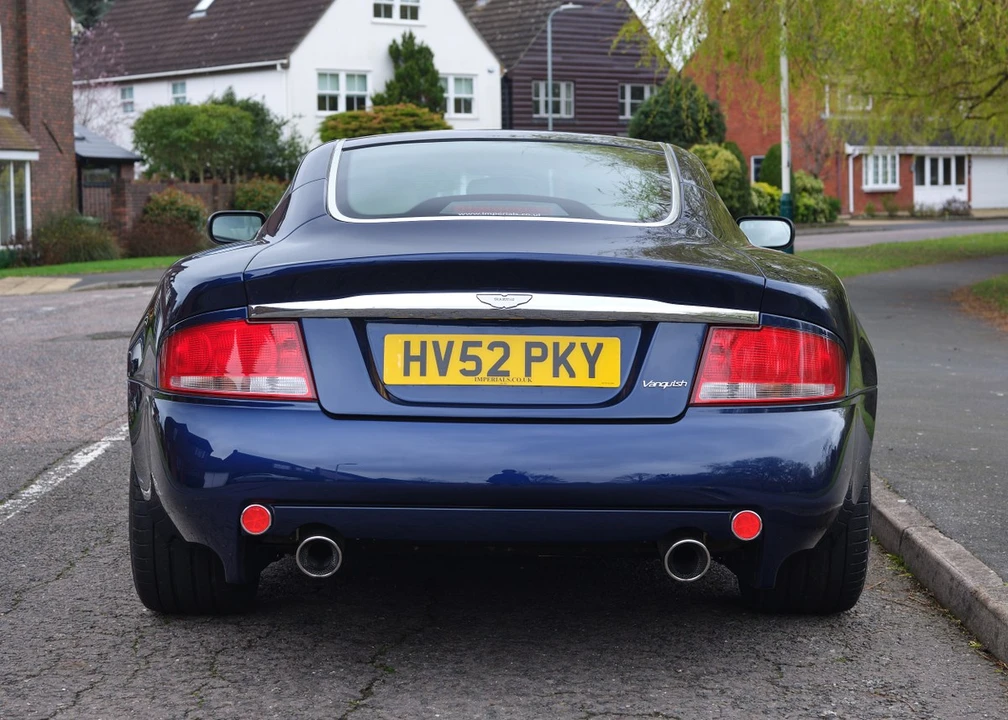 2003 Aston Martin Vanquish 1st Gen - Image 14 of 30