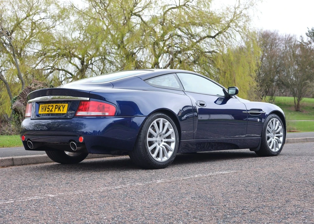 2003 Aston Martin Vanquish 1st Gen - Image 9 of 30