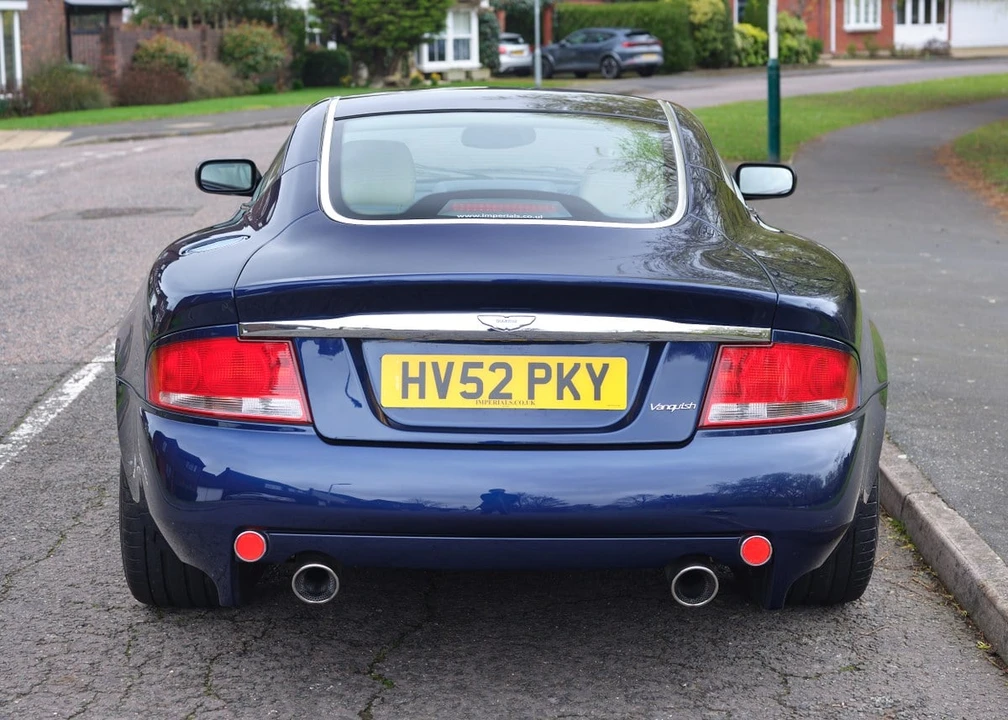 2003 Aston Martin Vanquish 1st Gen - Image 15 of 30