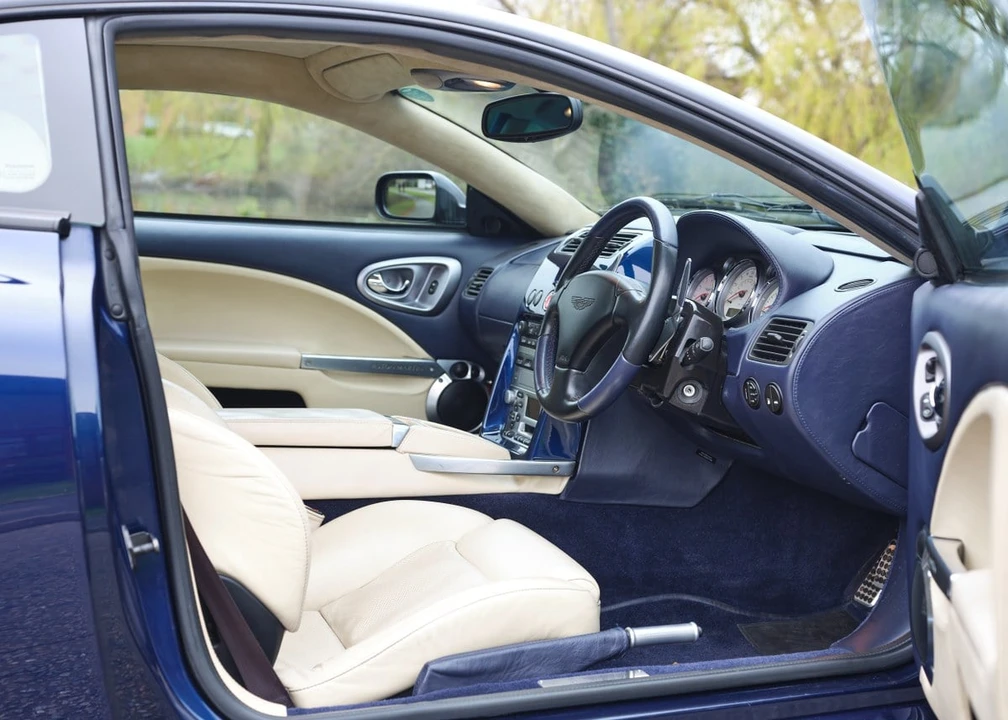 2003 Aston Martin Vanquish 1st Gen - Image 22 of 30