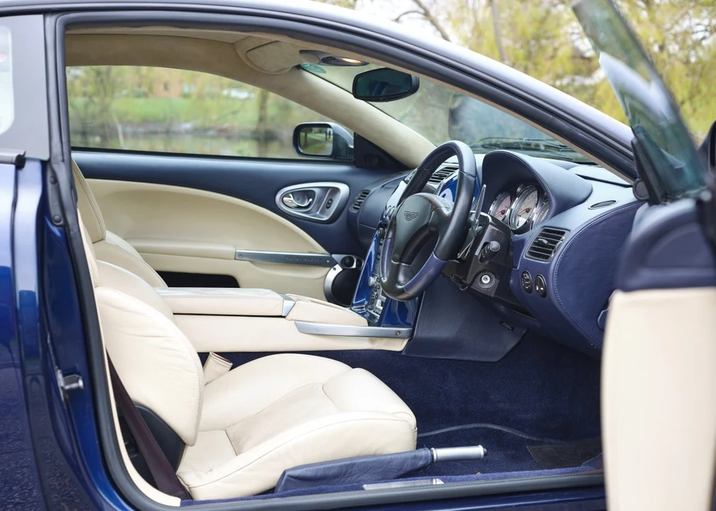2003 Aston Martin Vanquish 1st Gen - Image 23 of 30
