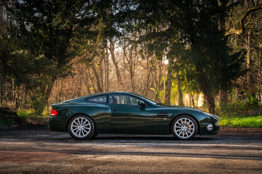2003 Aston Martin Vanquish 1st Gen - Image 4 of 31