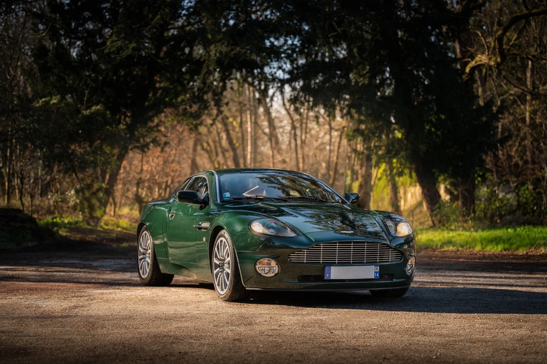 2003 Aston Martin Vanquish 1st Gen - Image 3 of 31